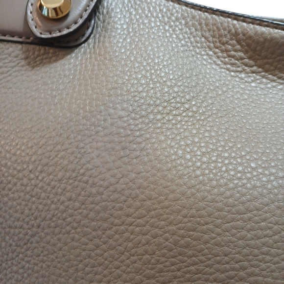 Michael Kors Shoulder Bag Taupe Pebbled Leather Purse - Picture 10 of 12